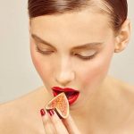 7 peores alimentos para el cuidado de la piel ¿Qué deberíamos comer en su lugar?